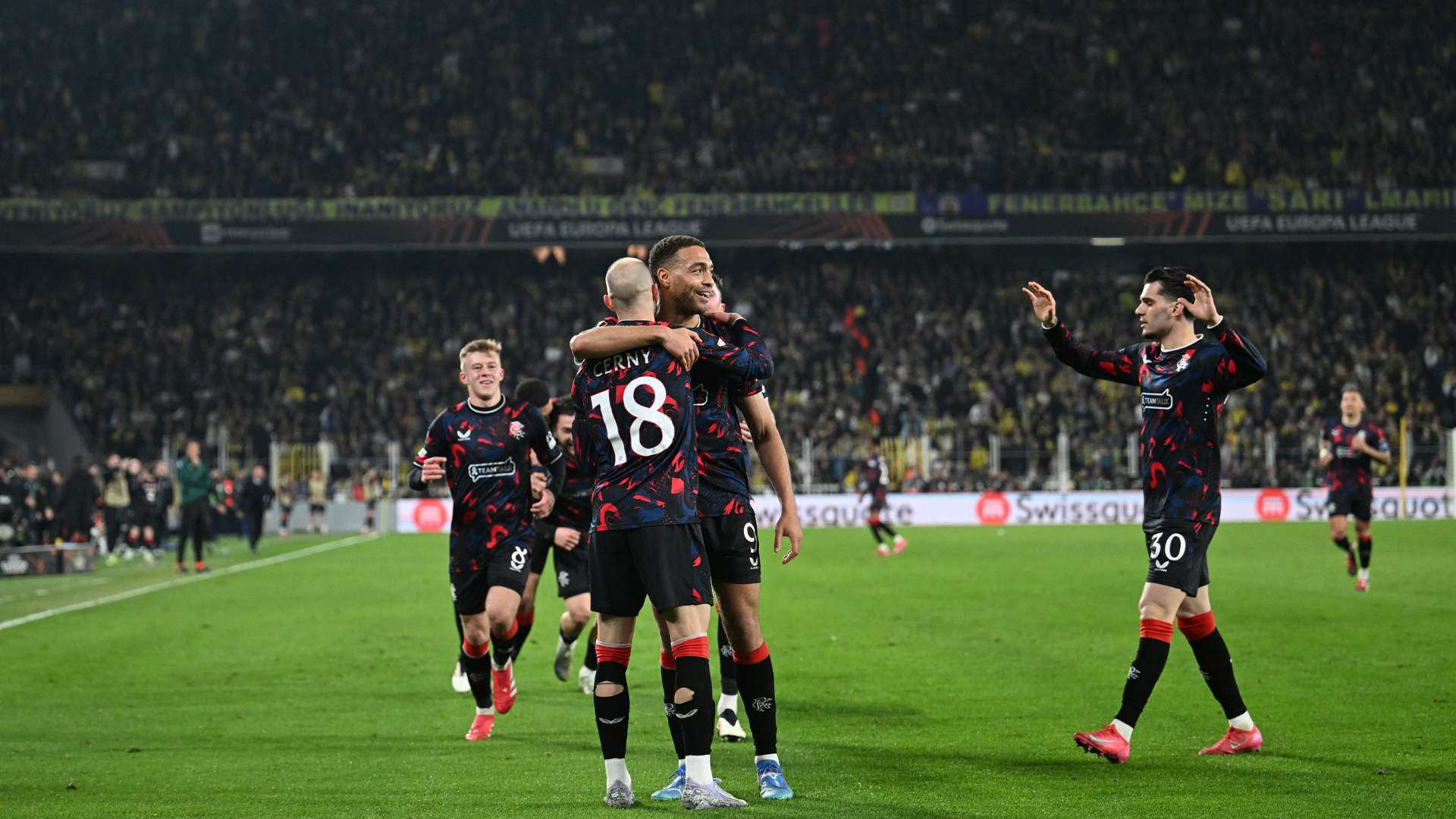 过高强度的 过高强度的